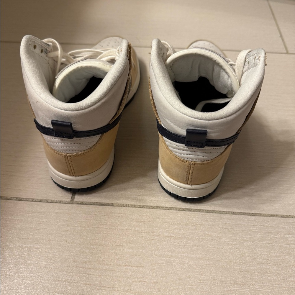 Nike Dunk High - image 3